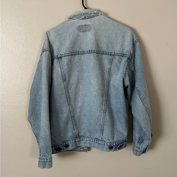 Levi’s Denim Jacket - Picture 3 of 3